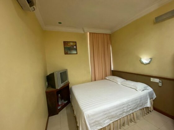 OYO 89958 Hotel Umimas - Photo2