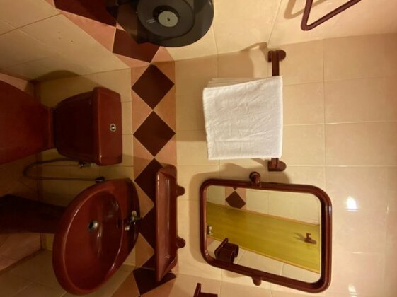 OYO 89958 Hotel Umimas - Photo5