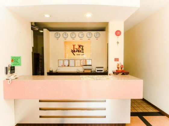 OYO 972 Bay Hotel - Photo4