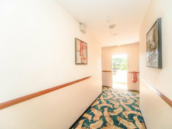 OYO 972 Bay Hotel - Photo5