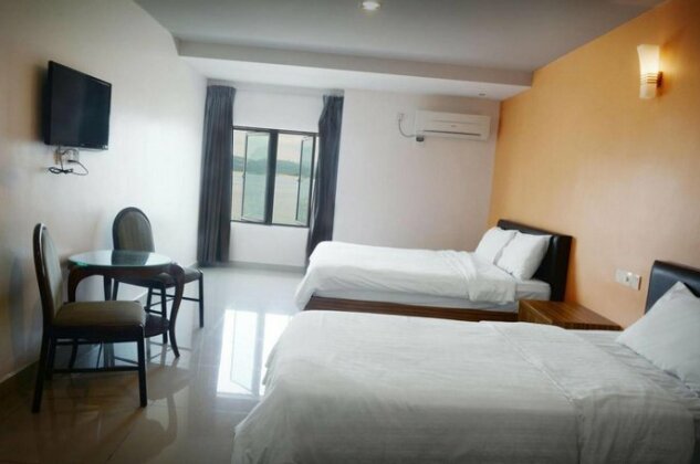 Brezza Hotel Lumut - Photo4