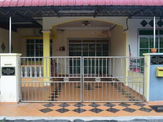 D Raudha Guesthouse Manjung - Photo2