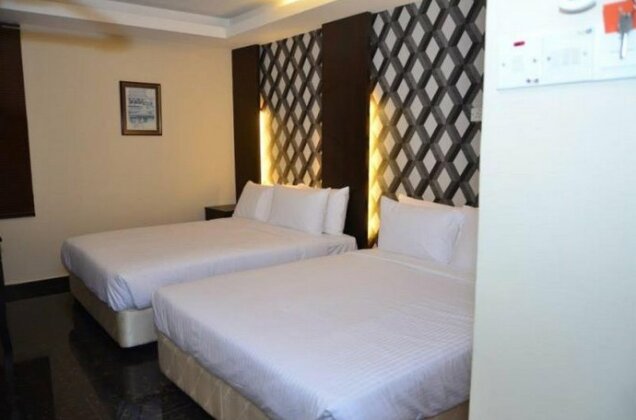 Daddy's Inn - Photo2