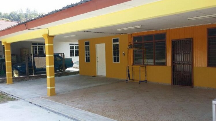 Photo 1
