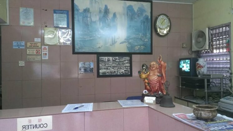 Lumut Villa Inn - Photo3