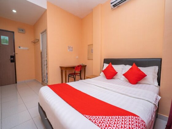 Oyo 89328 Sz Hotel - Photo2