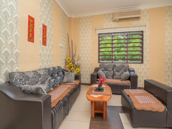 Oyo 89328 Sz Hotel - Photo4