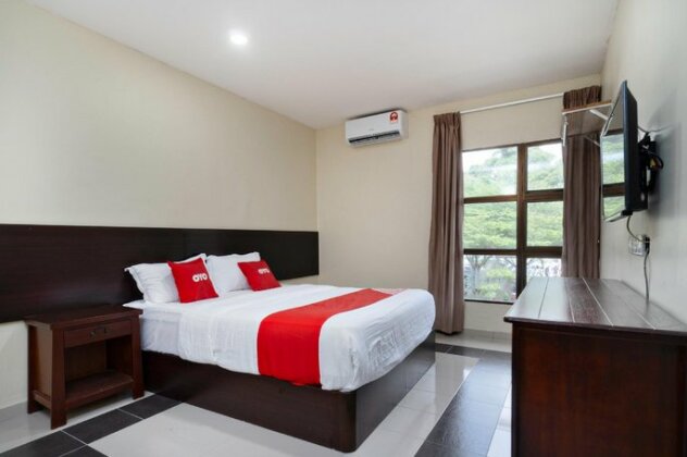 OYO 89960 Manjung Inn Hotel - Photo2