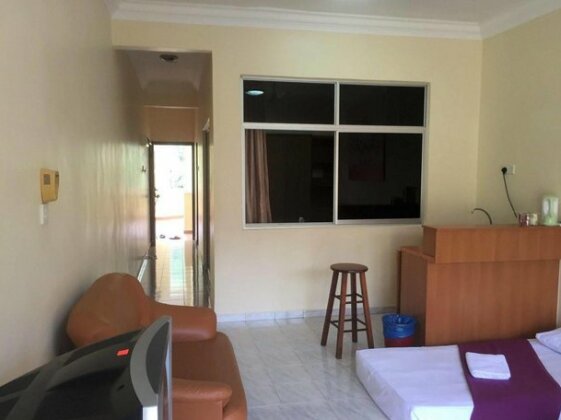 Teluk Batik Holiday Apartment - Photo4