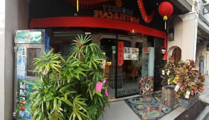 Monkey Motel Cafe Malacca - Photo2