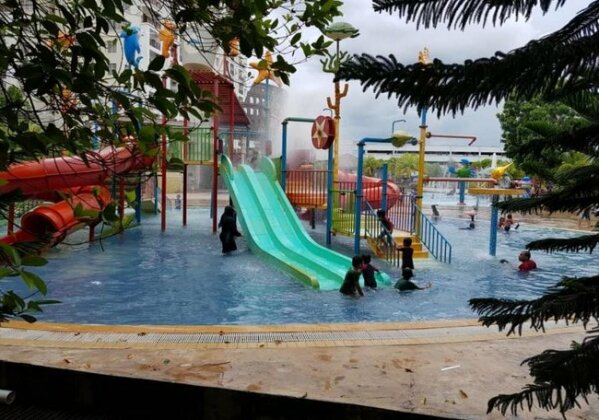 Zaini's Lagoon - Photo4