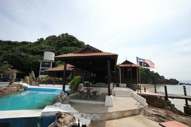 Gem Island Resort & Spa