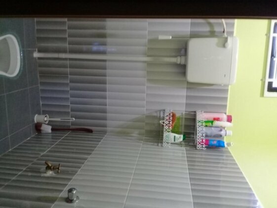 Mirza Homestay Marang - Photo2