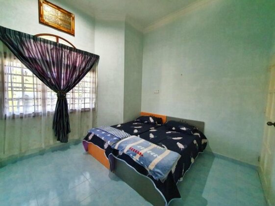 Monie's Homestay Marang - Photo5