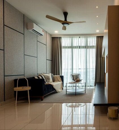 Luxury Smart Apartment w/ Poolview @Green Haven - Photo2
