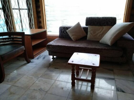 Log Cabin House - Photo5