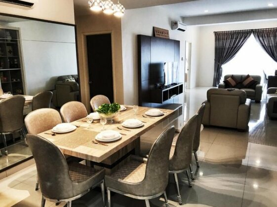 Luxurious Holiday Apartment - Photo4