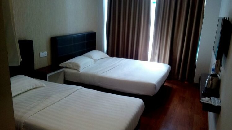 M Empire Motel - Photo2