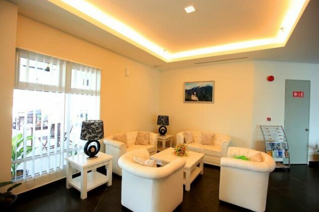 Merdeka Suites Hotel - Photo4
