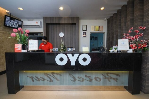 OYO 985 Hotel Nur - Photo5