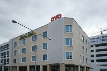 OYO 985 Hotel Nur