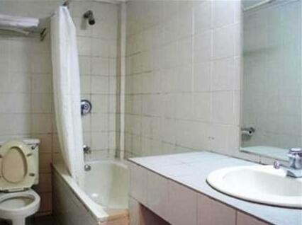 Pacific Orient Hotel - Photo4