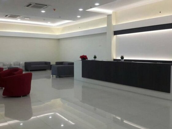 Place2Stay Business Hotel @ Emart Riam - Photo2