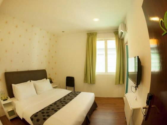 Treez Inn - Photo5