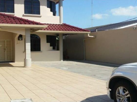 Muar Warni Villa 8 - Photo4