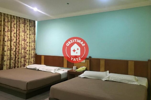 OYO 90052 Mandarin Inn - Photo2