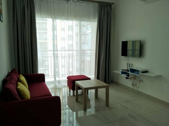 Mesahill Nilai 2 Room Condo Fast Wifi Amazing Pool & TV - Photo3