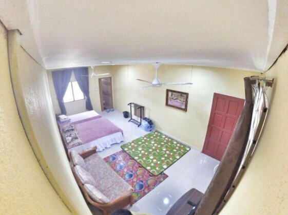 Merkang Guesthouse Pasir Puteh - Photo3