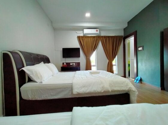 OYO 89859 Pp Traveller's Hotel - Photo4