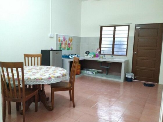 Homestay Ibu - Photo4