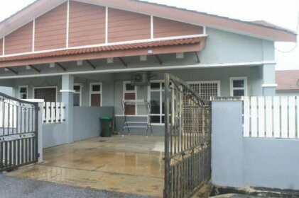 Al-Yasr Guest House Pendang