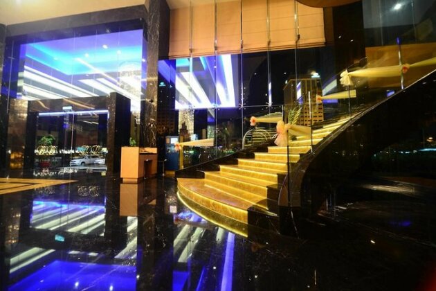 The Light Hotel Penang - Photo3