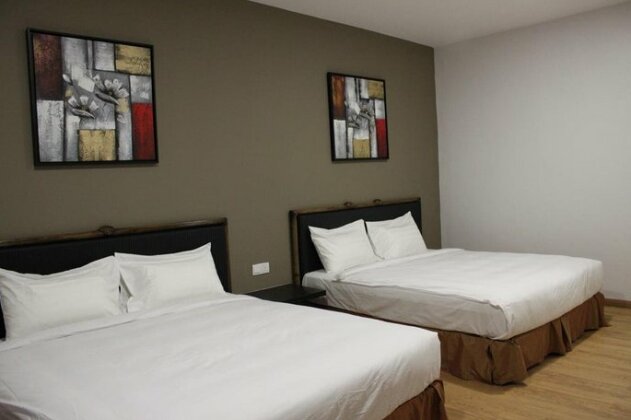 East Mount Hotel - Photo4