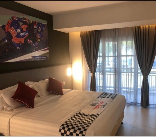 Hype Motorsports Hotel Pd - Photo4