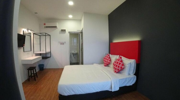 The Red Hotel Puchong - Photo3