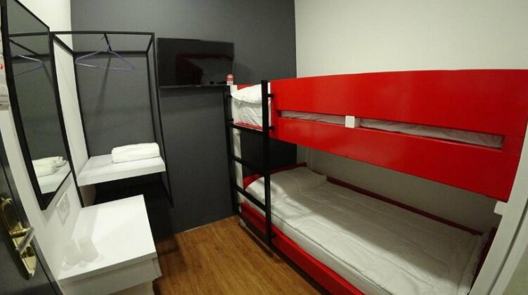 The Red Hotel Puchong - Photo4