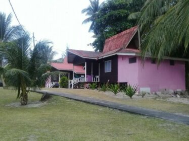 Riki's Place Pulau Besar