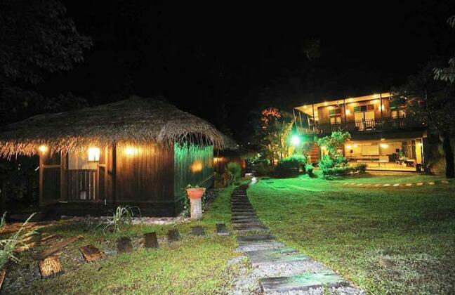 Tanah Aina Farouq - Photo3