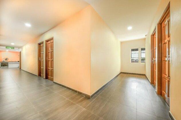 SPOT ON 89801 SweetHomeHotel SabakBernam - Photo5