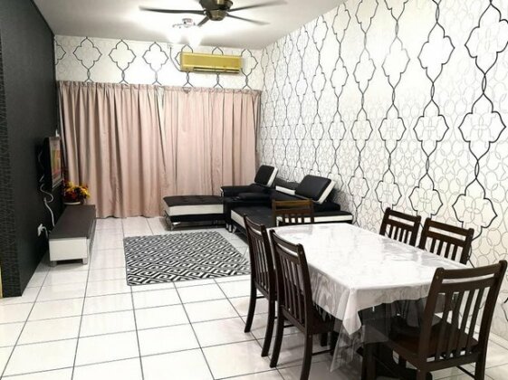 Izzanial Homestay - Photo3
