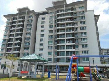 Lai's Homestay @ Ijm Condo Sandakan