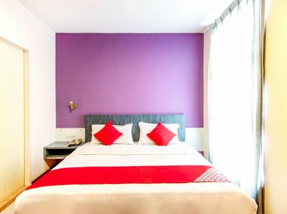 OYO 43930 Hotel Esplanade - Photo5