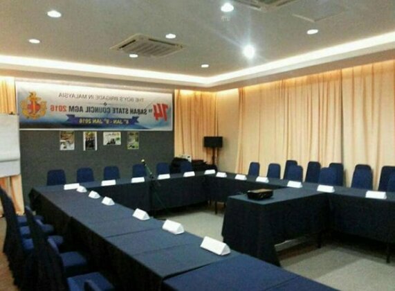 Premier Inn Hotel Sandakan - Photo4