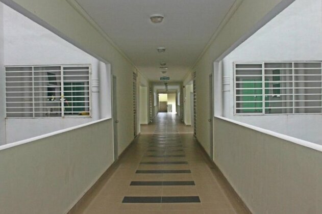 RoomStay @ Sri Utama Condominium - Photo4