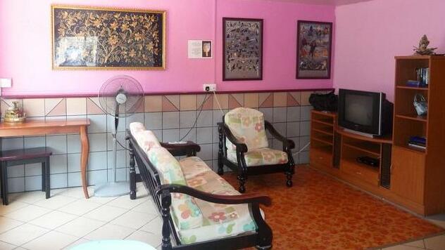 Rose Guesthouse - Photo4