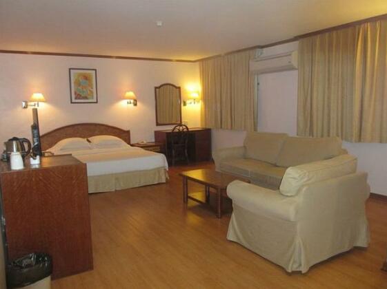 Sanbay Hotel - Photo2
